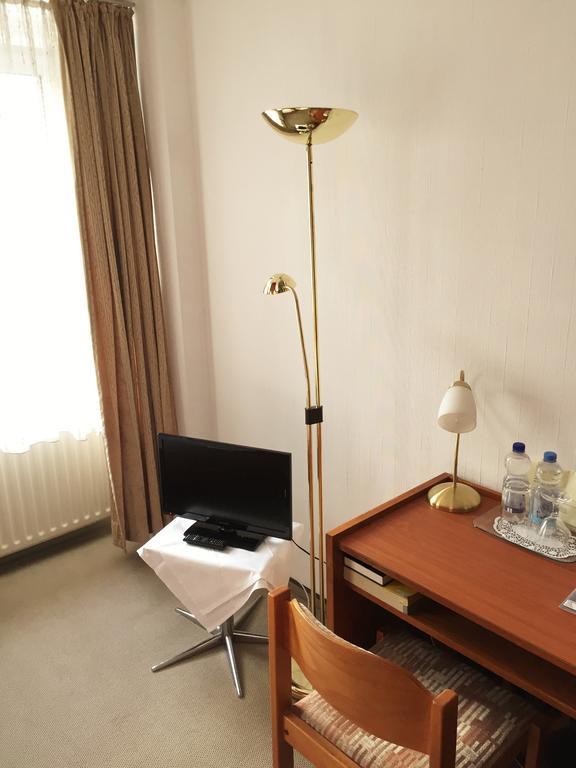 Hotel Ambassador Bonn Room photo